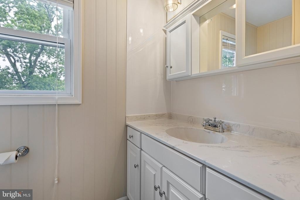 308 Delaware Avenue - Photo 17