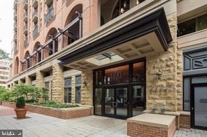 1111 25th Street Nw - Photo 0