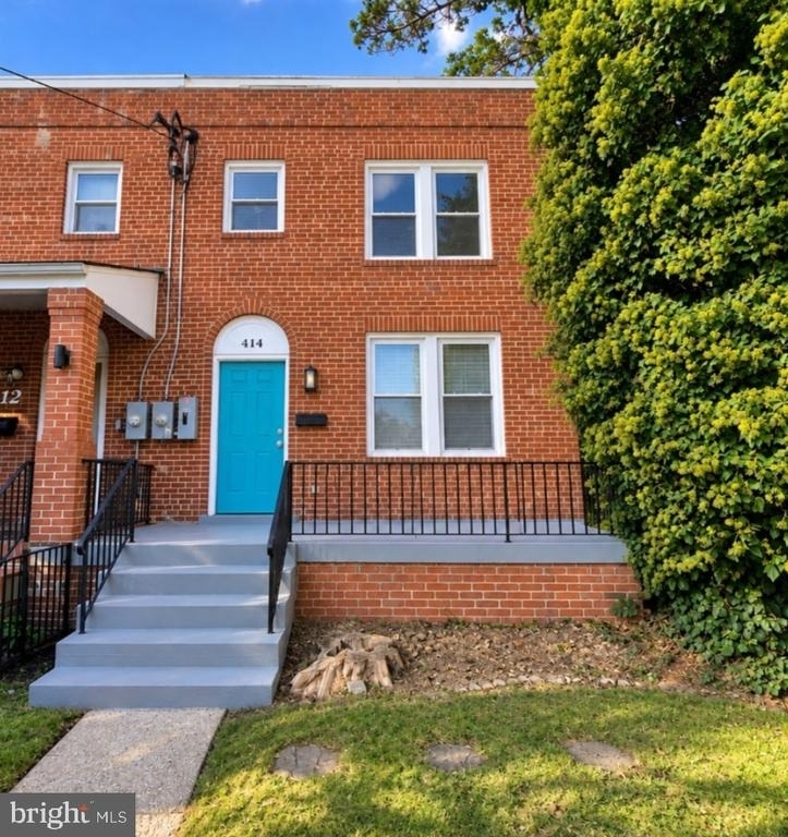 414 Orange Street Se - Photo 0