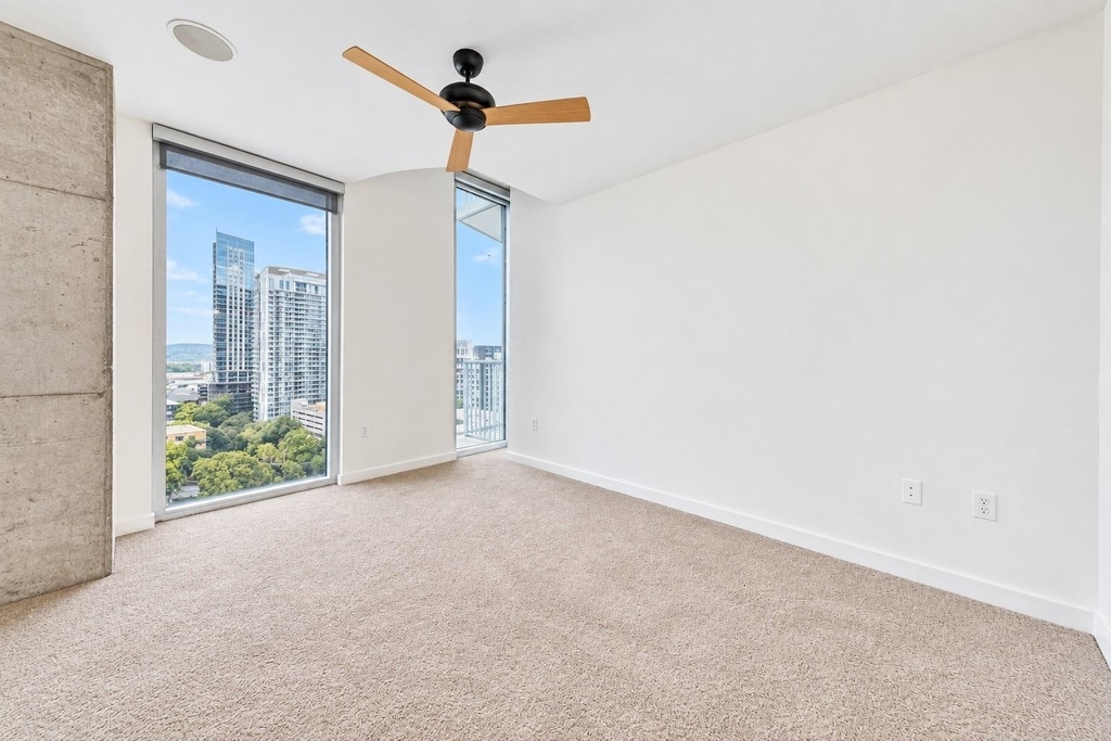 360 Nueces St - Photo 13