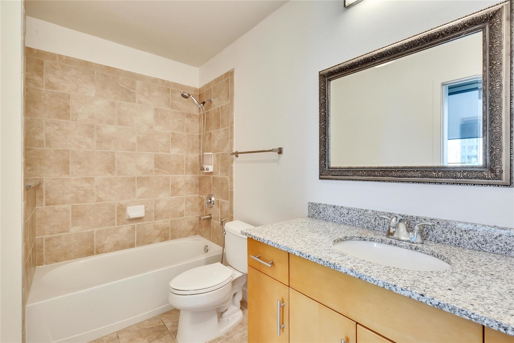 360 Nueces St - Photo 11
