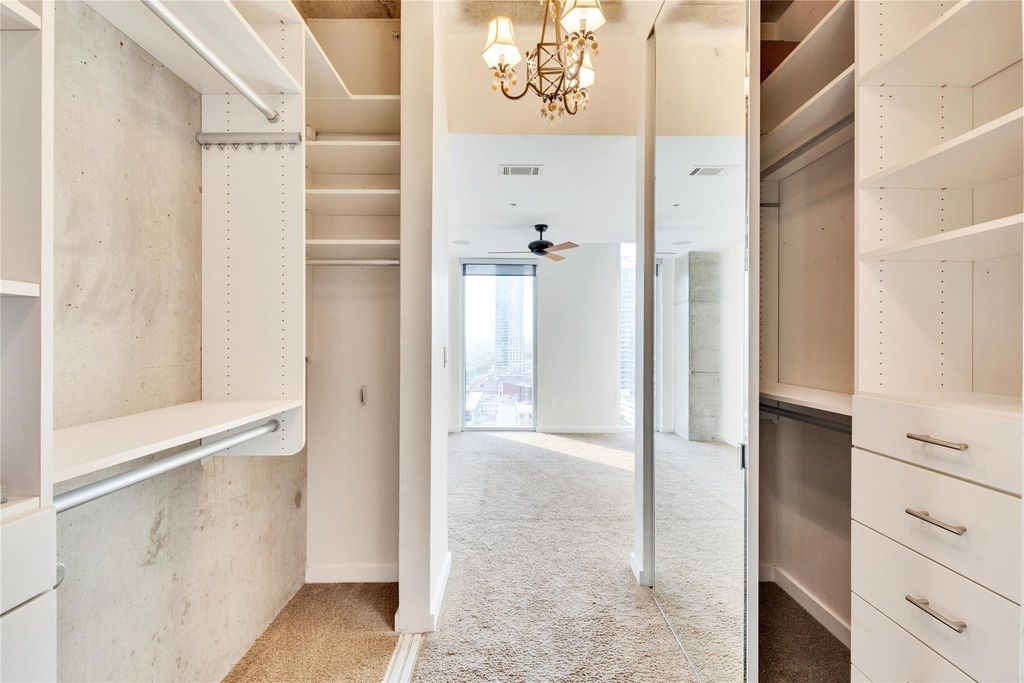 360 Nueces St - Photo 14