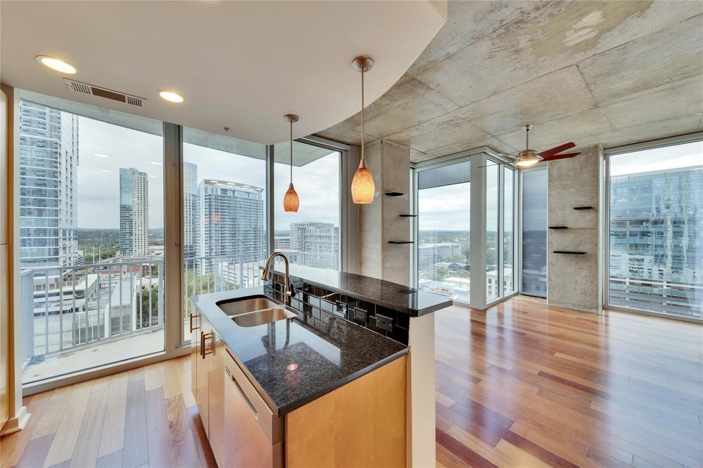 360 Nueces St - Photo 6