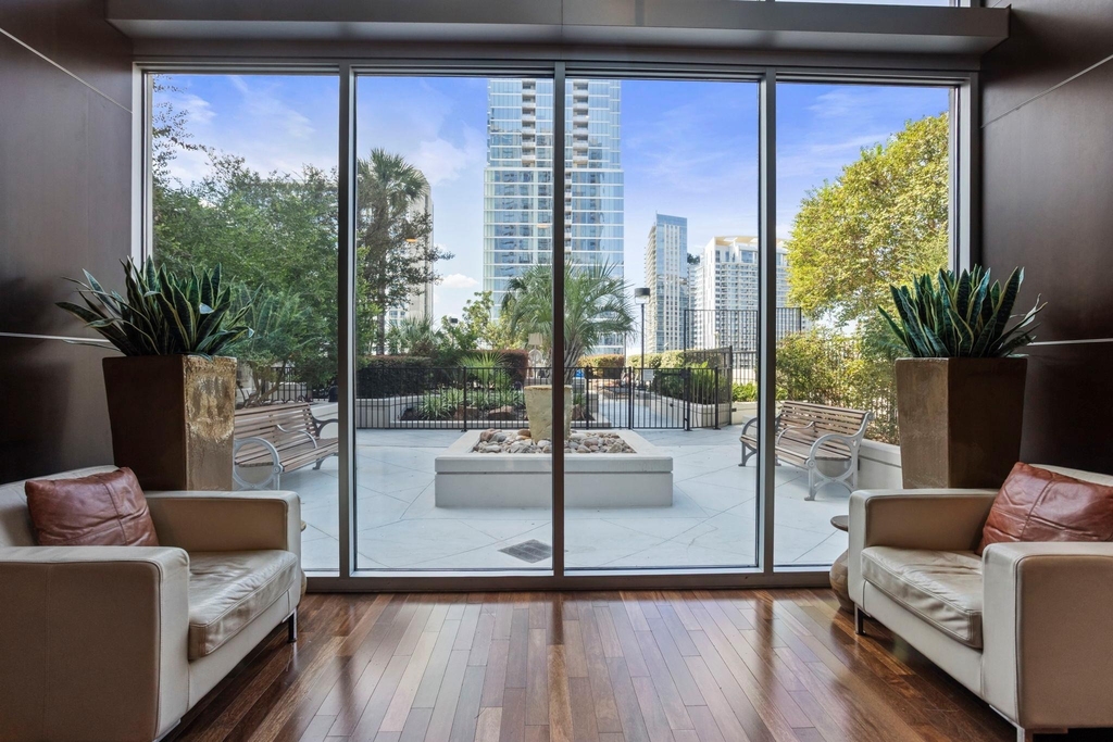 360 Nueces St - Photo 22