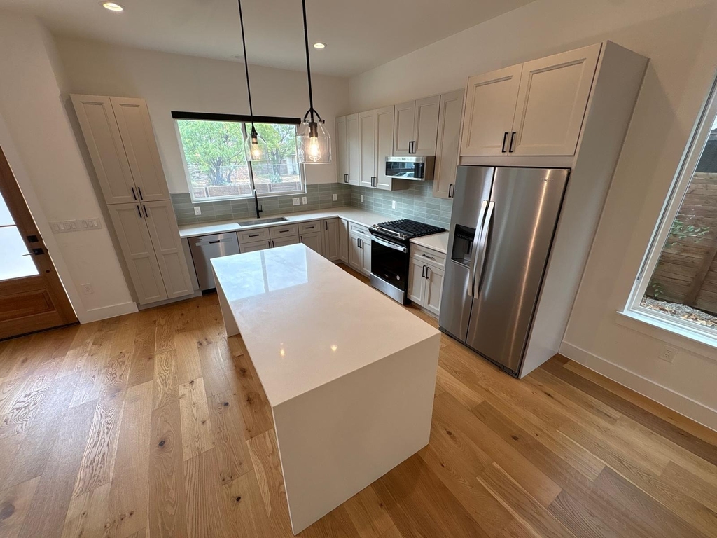 4806 Lott Ave - Photo 2