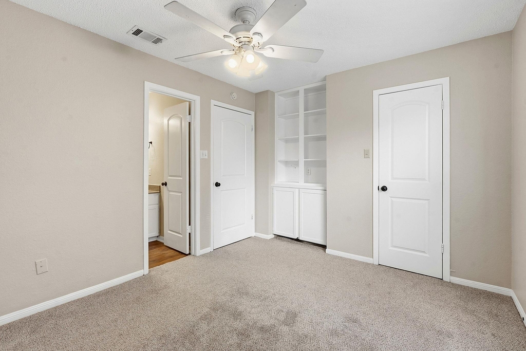 8811 Schick Rd - Photo 16
