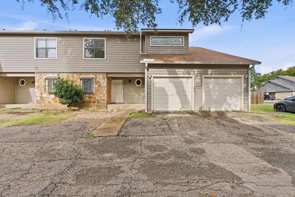 8811 Schick Rd - Photo 0