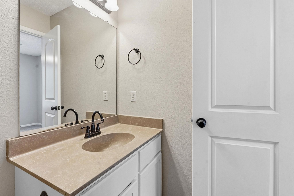 8811 Schick Rd - Photo 21
