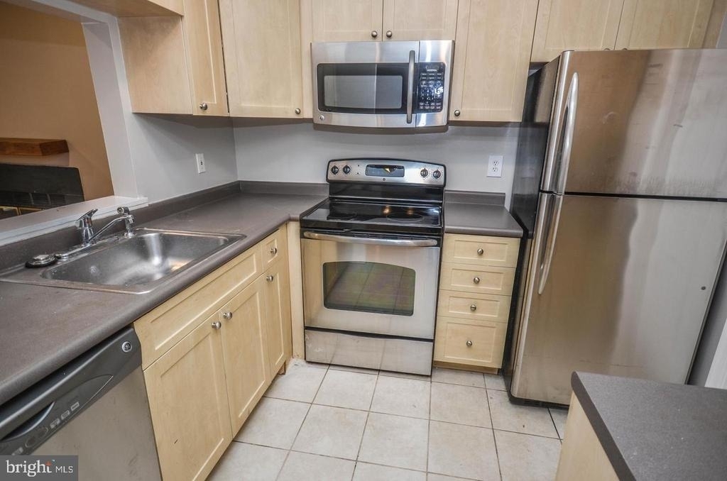 3631 38th Street Nw - Photo 7