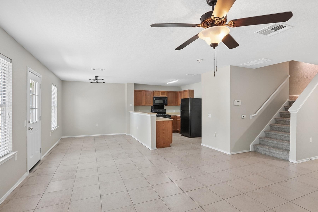3512 Sand Dunes Ave - Photo 4