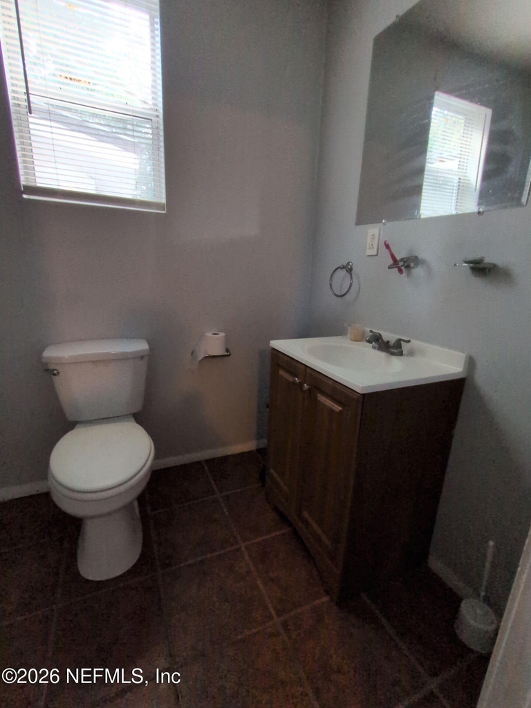 654 Beechwood Street - Photo 11