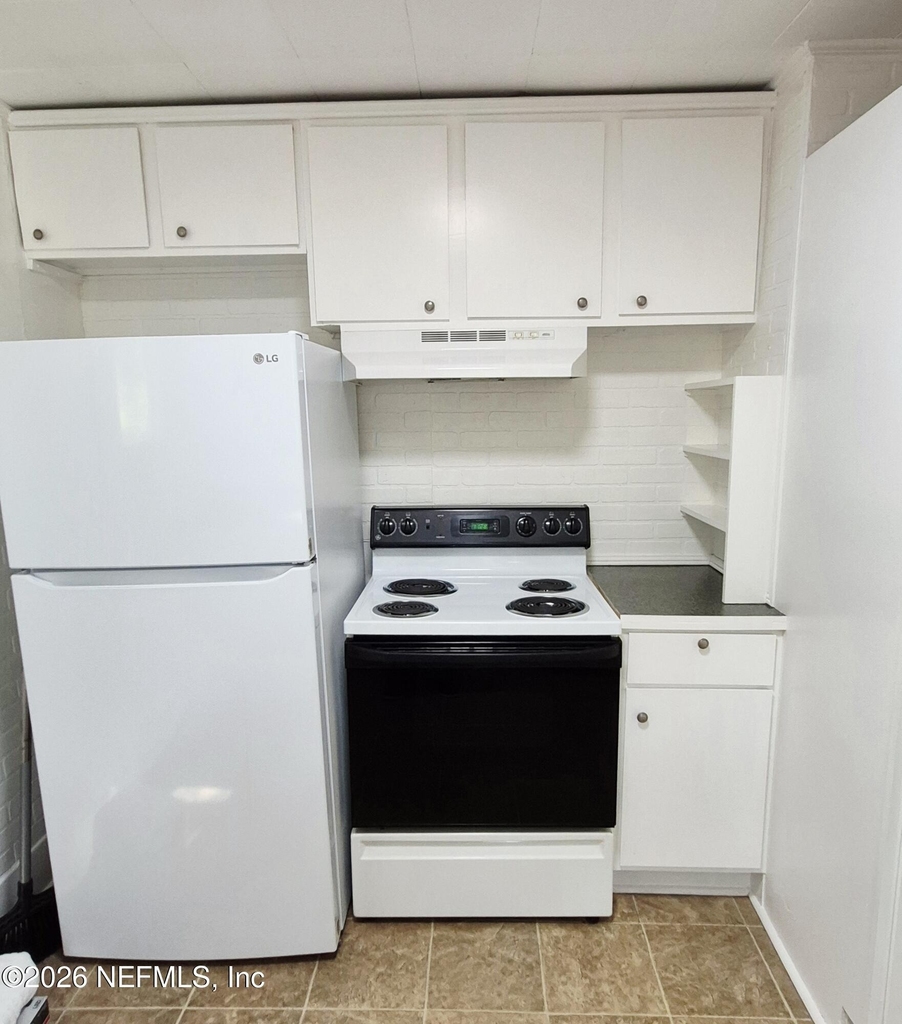 142 Euclid Avenue - Photo 6