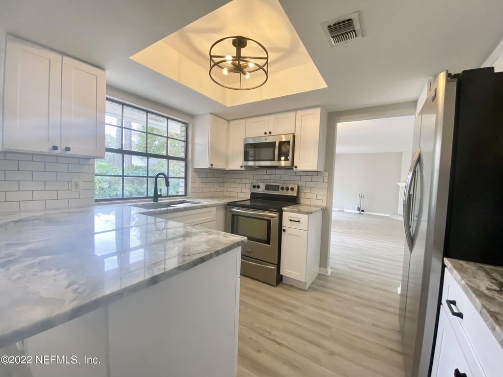 104 Coral Court - Photo 7