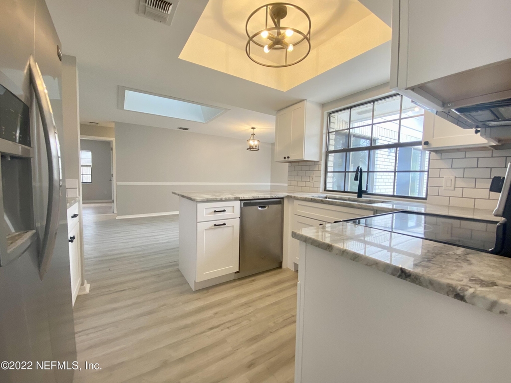 104 Coral Court - Photo 5