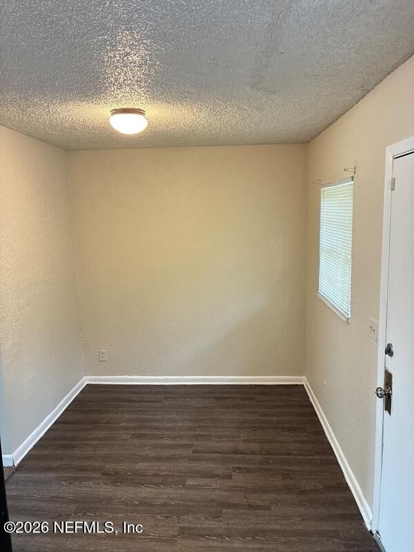 4520 Bessie Circle W - Photo 8