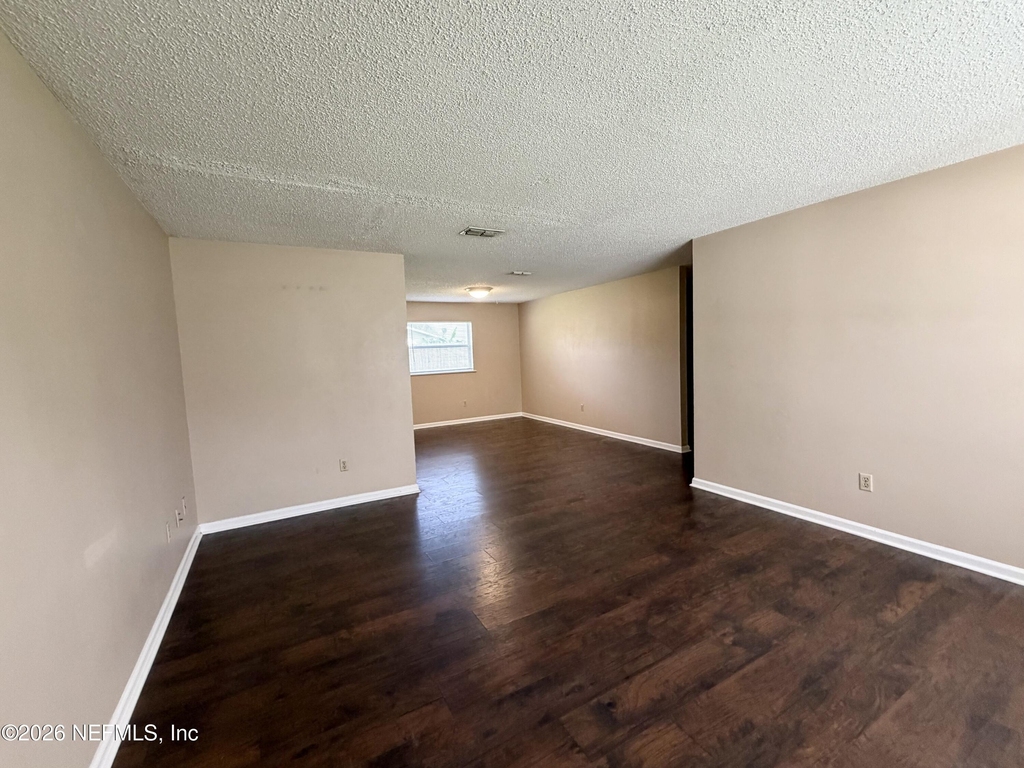11947 Pequots Lane - Photo 7