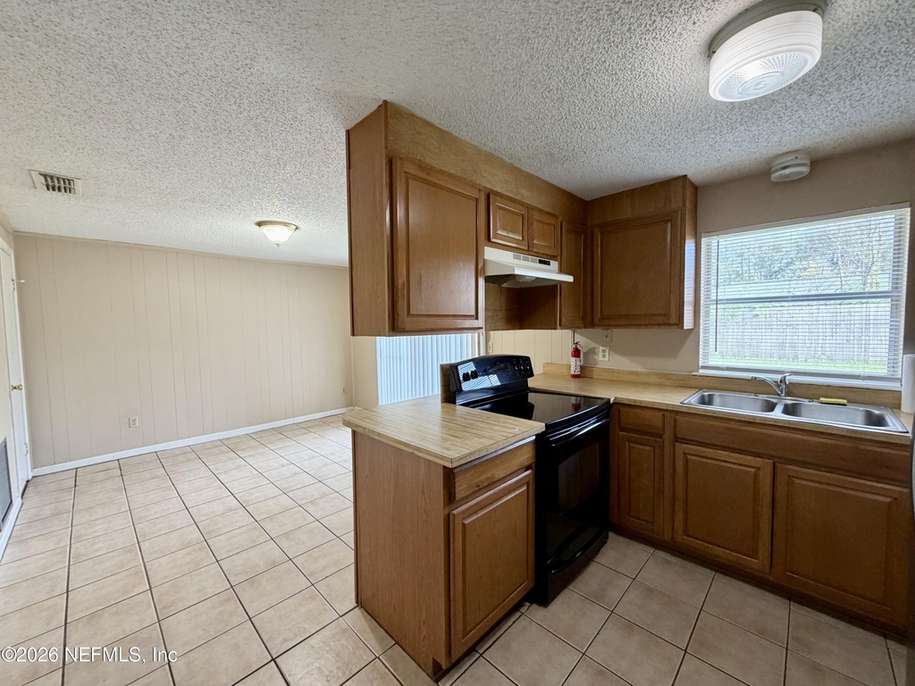 11947 Pequots Lane - Photo 2