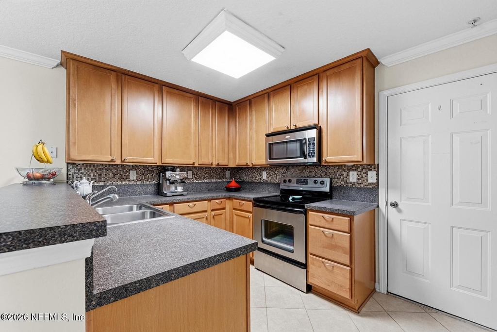 860 S Black Cherry Drive - Photo 6