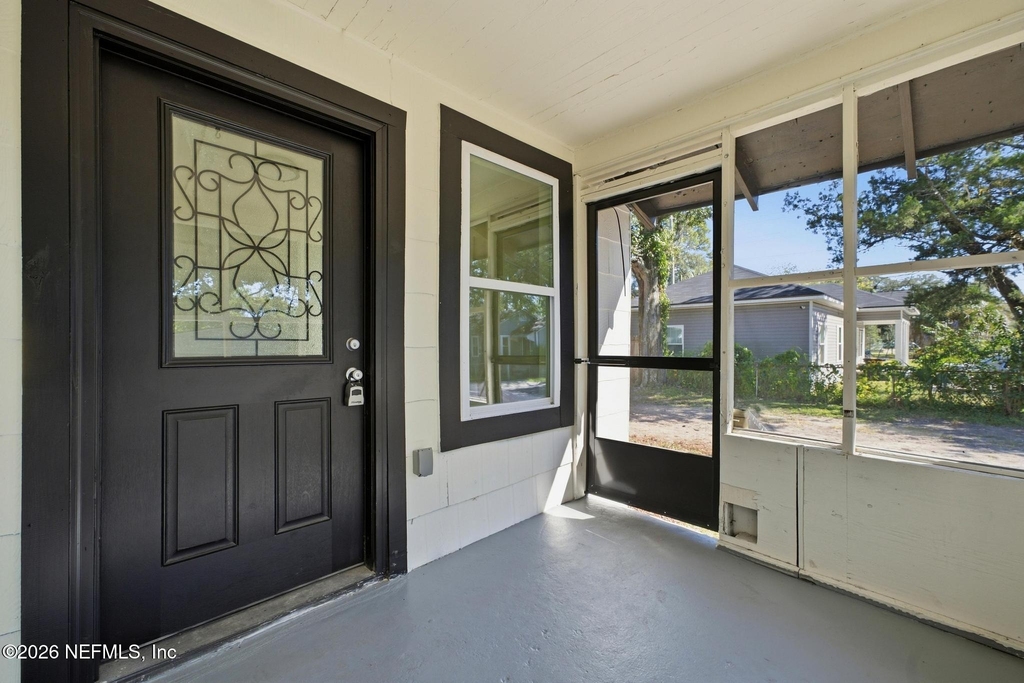 2217 Franklin Street - Photo 2