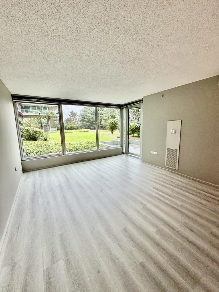 9655 Woods Drive - Photo 11