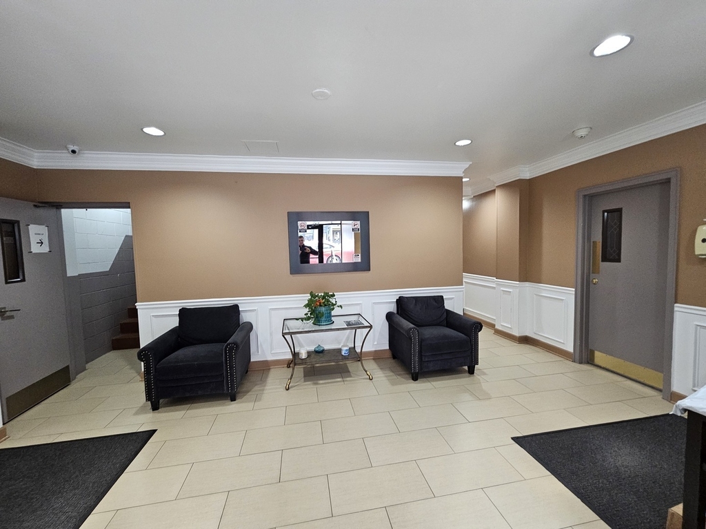 2250 N Lincoln Avenue - Photo 13
