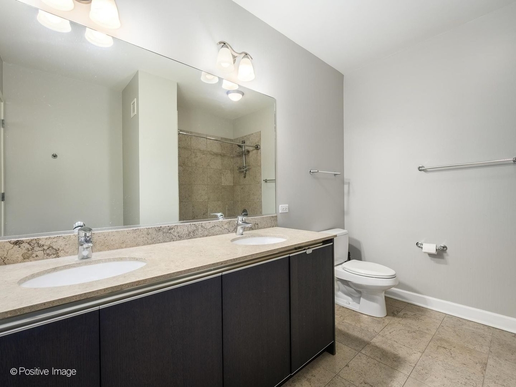 225 N Columbus Drive - Photo 11