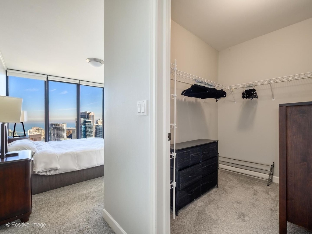 225 N Columbus Drive - Photo 12