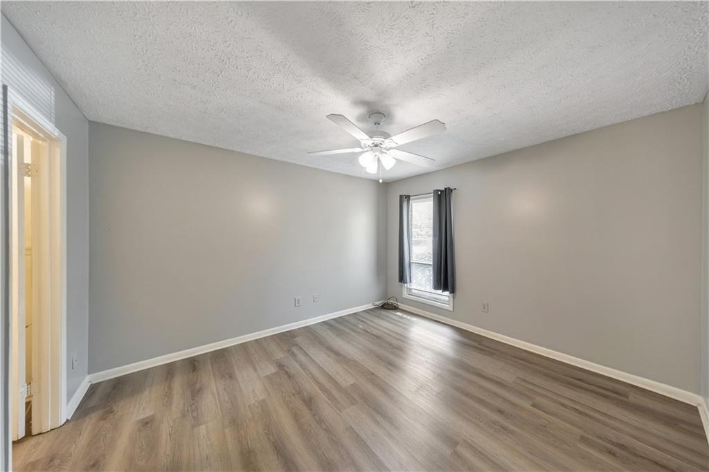 5159 Roswell Road - Photo 9