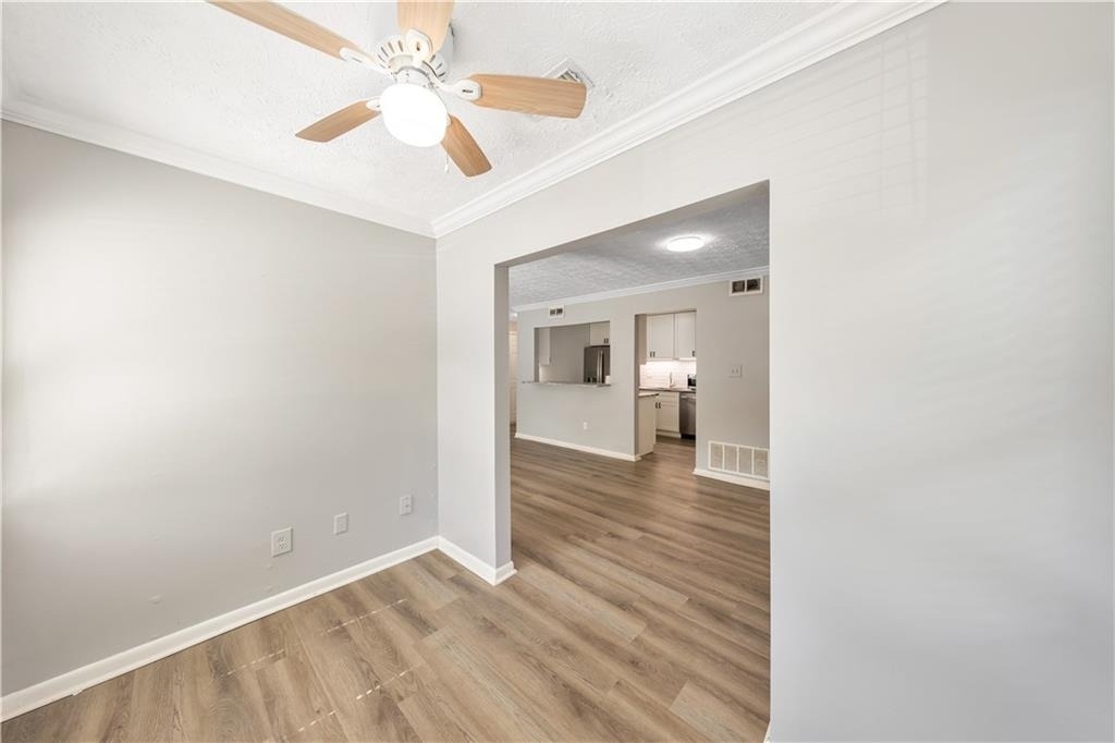 5159 Roswell Road - Photo 5