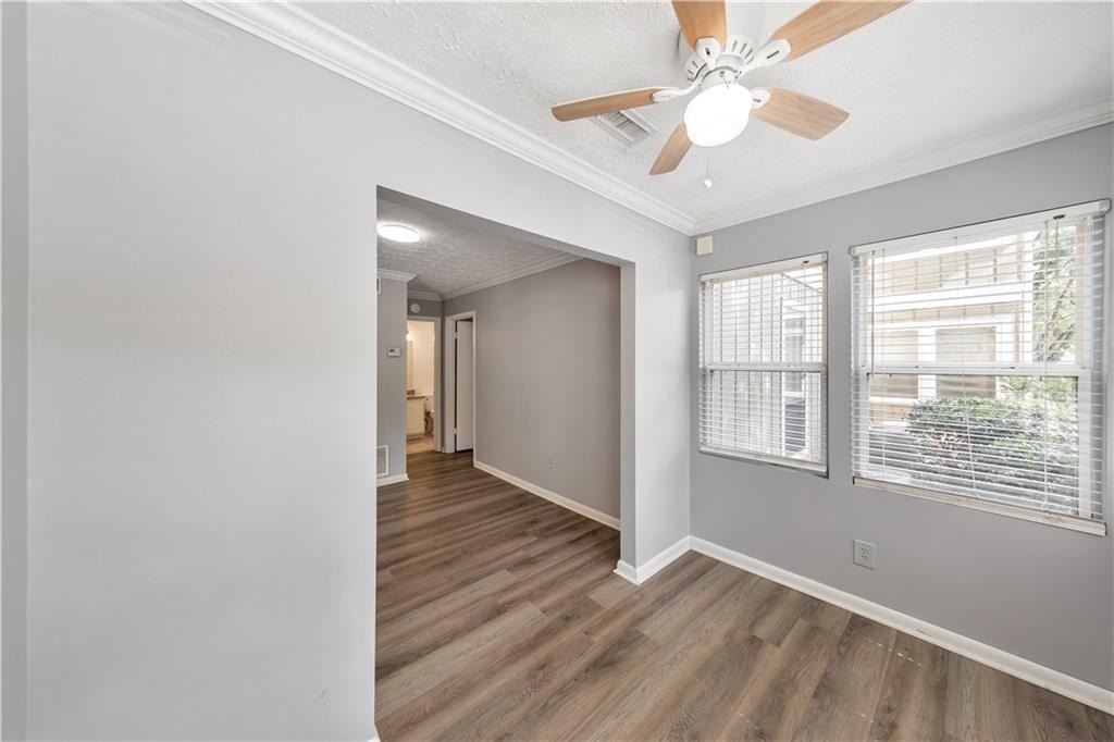 5159 Roswell Road - Photo 4