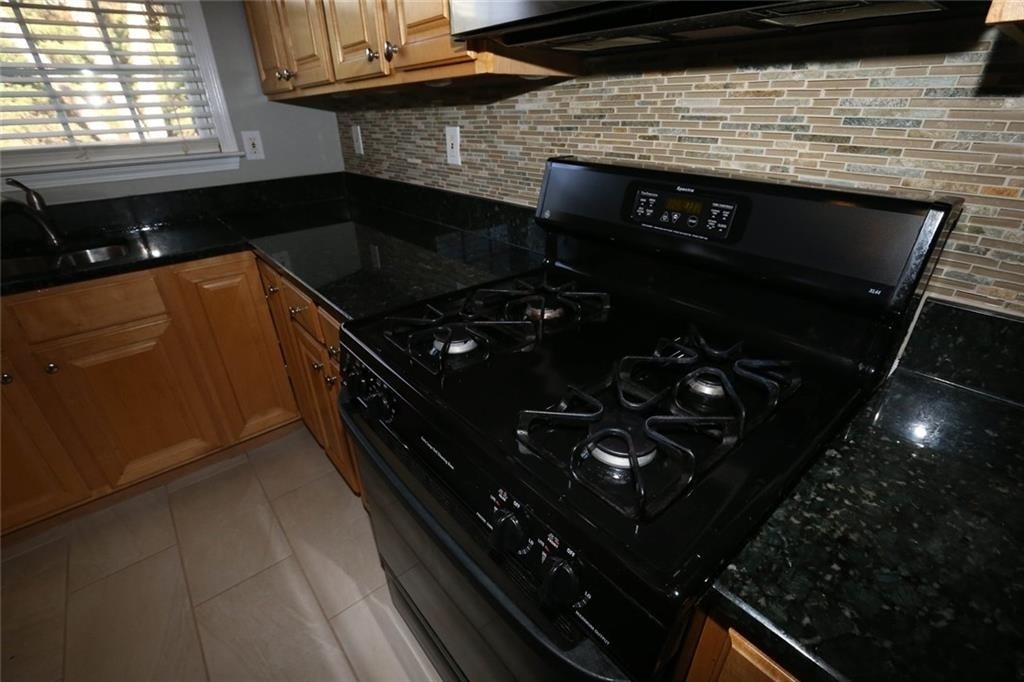 329 Coddington Court - Photo 22