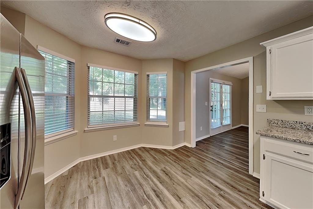 5025 Bent Creek Court - Photo 3