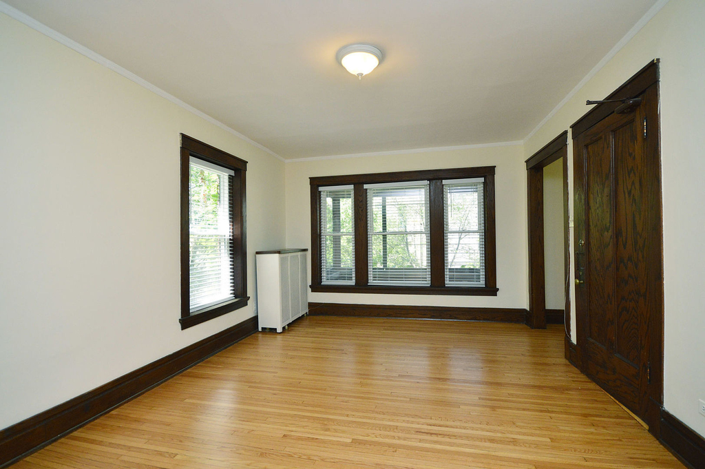 1505 Maple Avenue - Photo 3