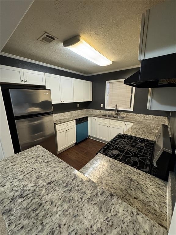 201 Augusta Drive Se - Photo 0