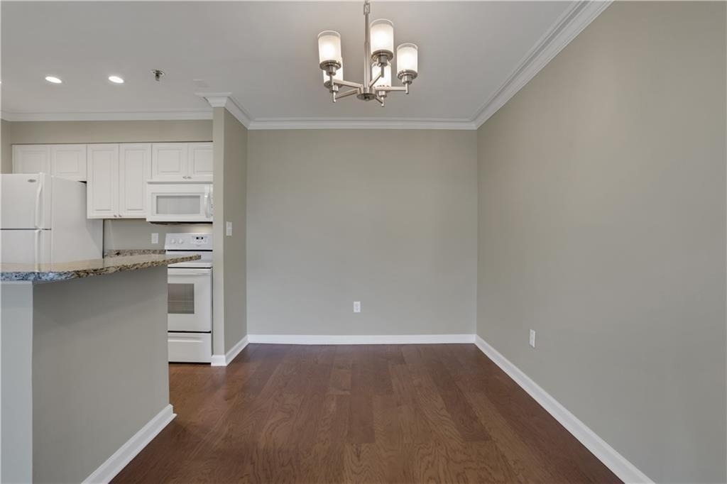 300 Johnson Ferry Road Ne - Photo 8