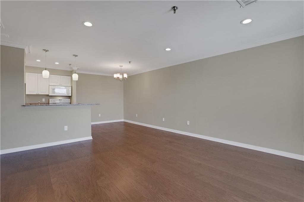300 Johnson Ferry Road Ne - Photo 7