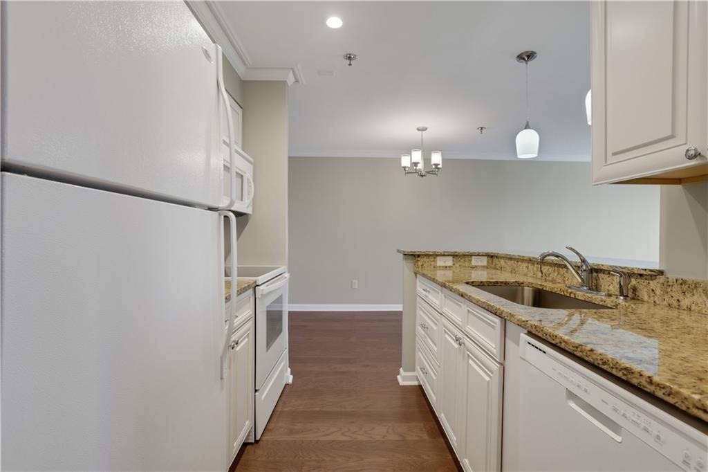 300 Johnson Ferry Road Ne - Photo 10