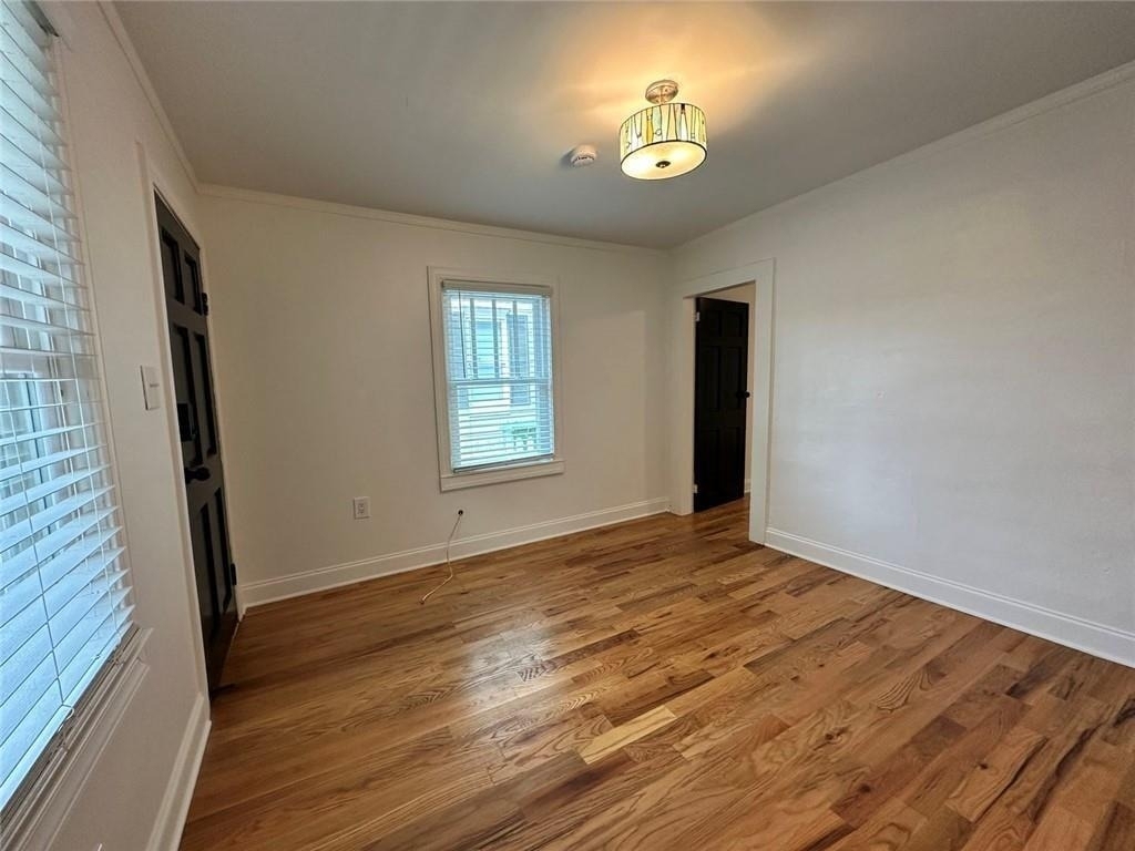 62 Chester Avenue Se - Photo 8