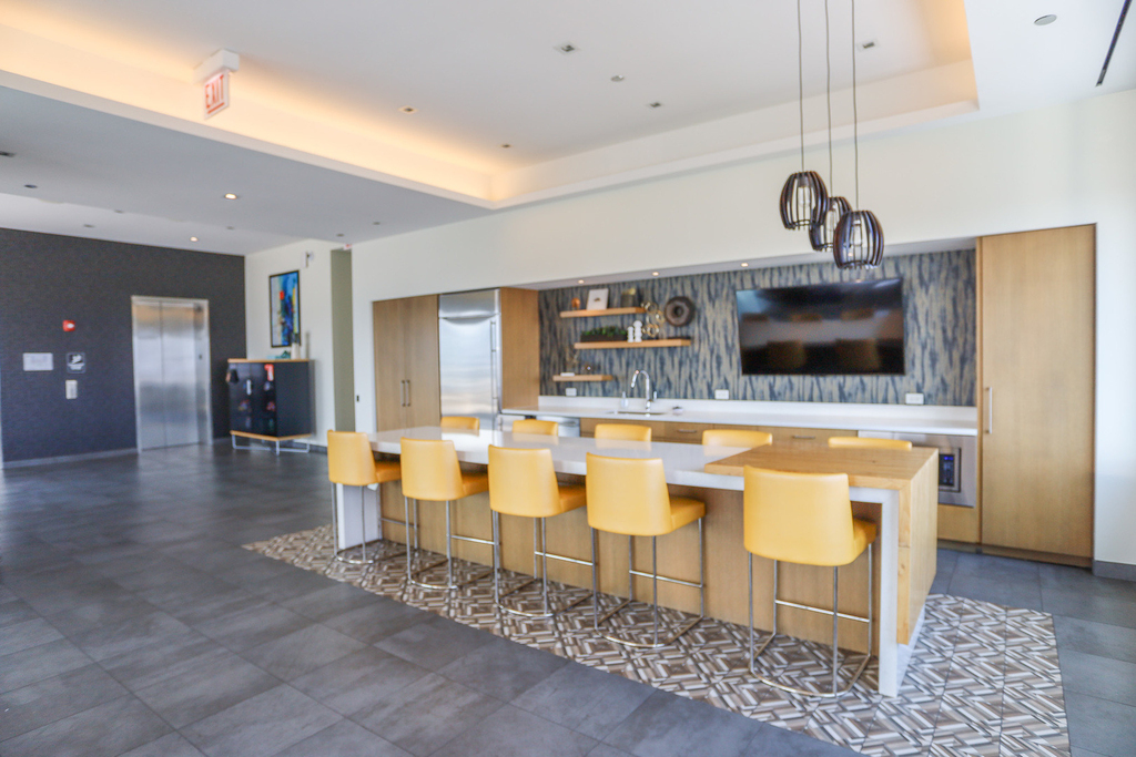 910 W Huron Street - Photo 18