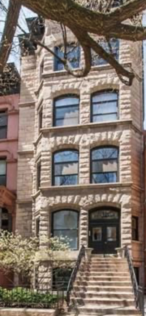 818 N Dearborn Street - Photo 0