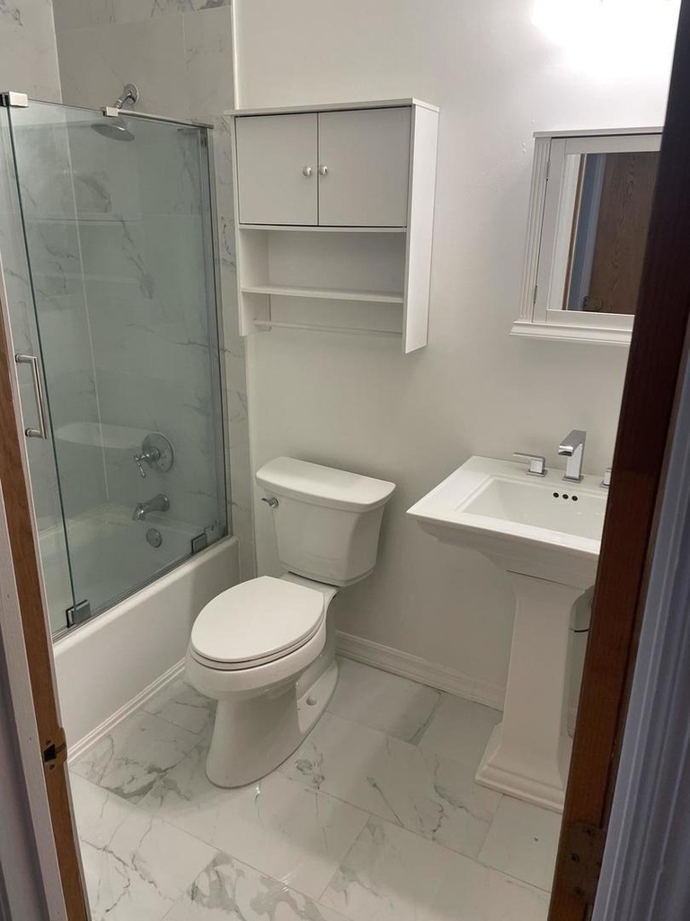 818 N Dearborn Street - Photo 11