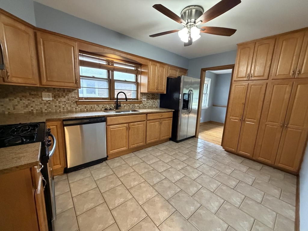 1306 S Cumberland Avenue - Photo 3