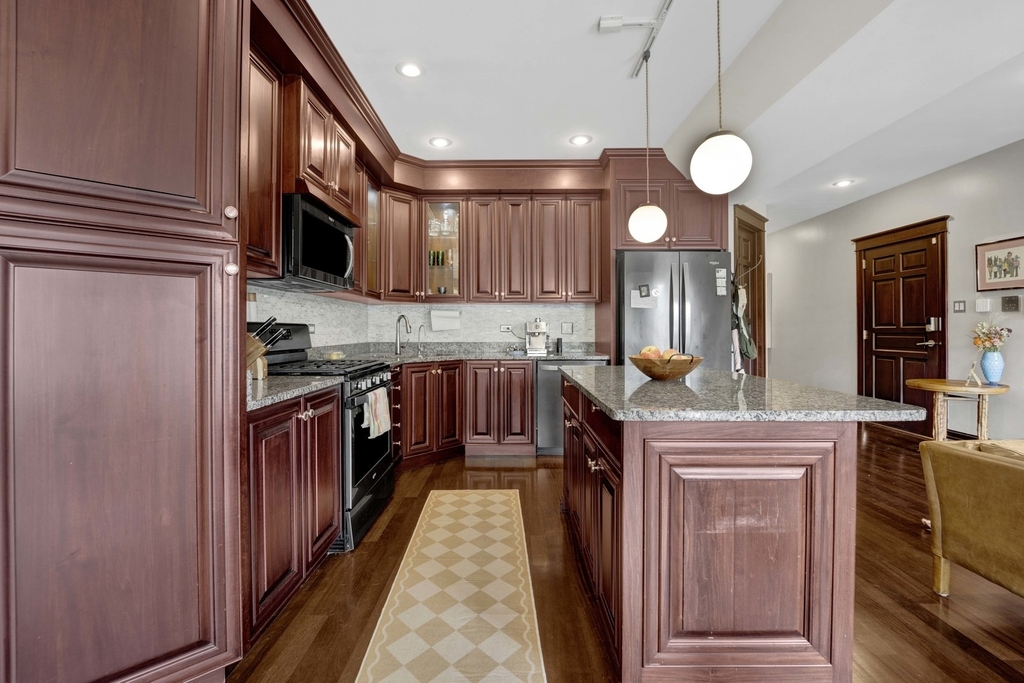 3106 W Lyndale Street - Photo 5