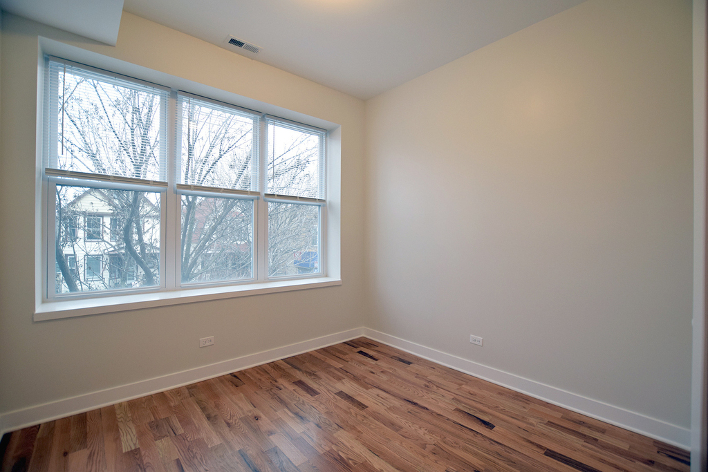 3804 W Montrose Avenue - Photo 5