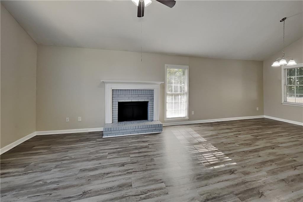 145 Loxley Court - Photo 2