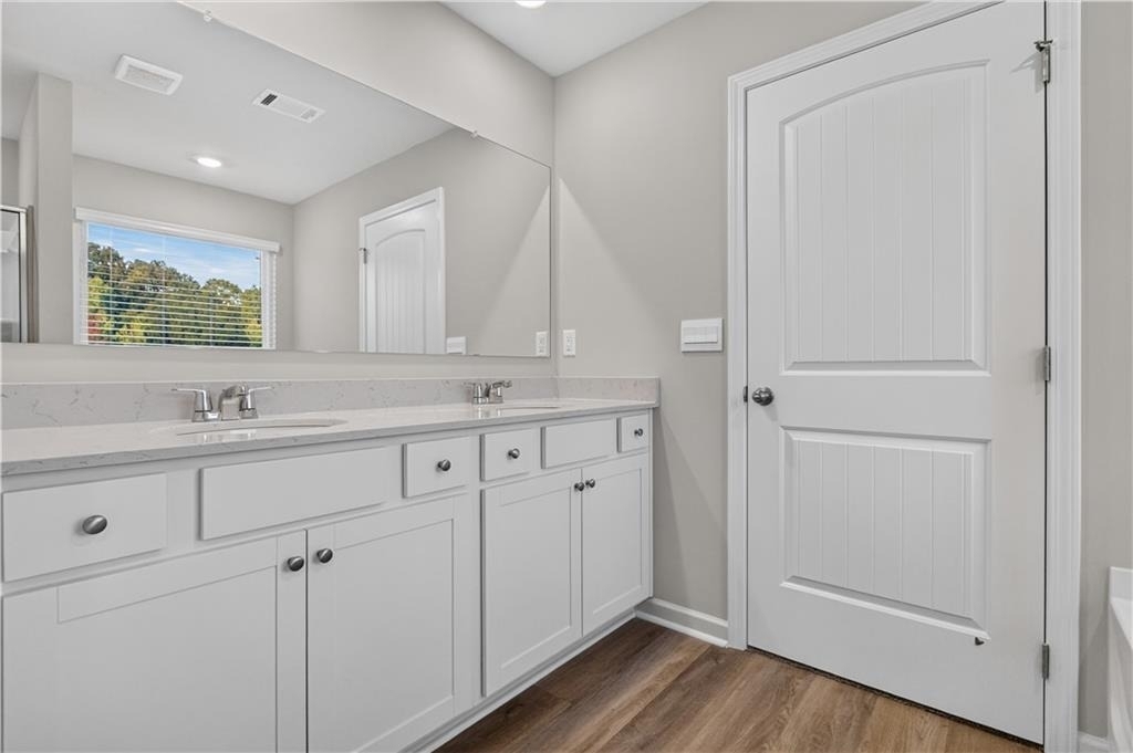 129 King Village - Photo 17