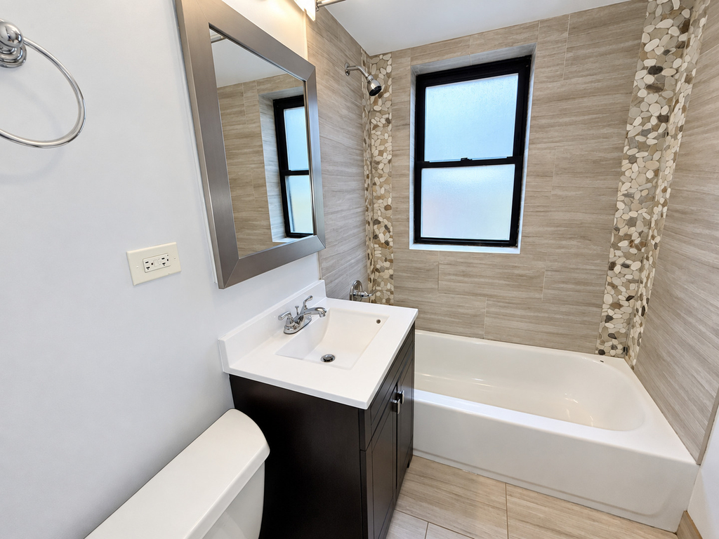 4204 N Melvina Avenue - Photo 8