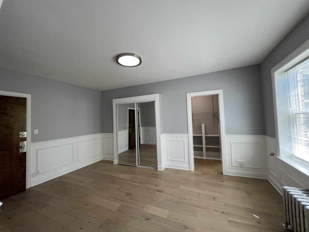 4427 N Seeley Avenue - Photo 3
