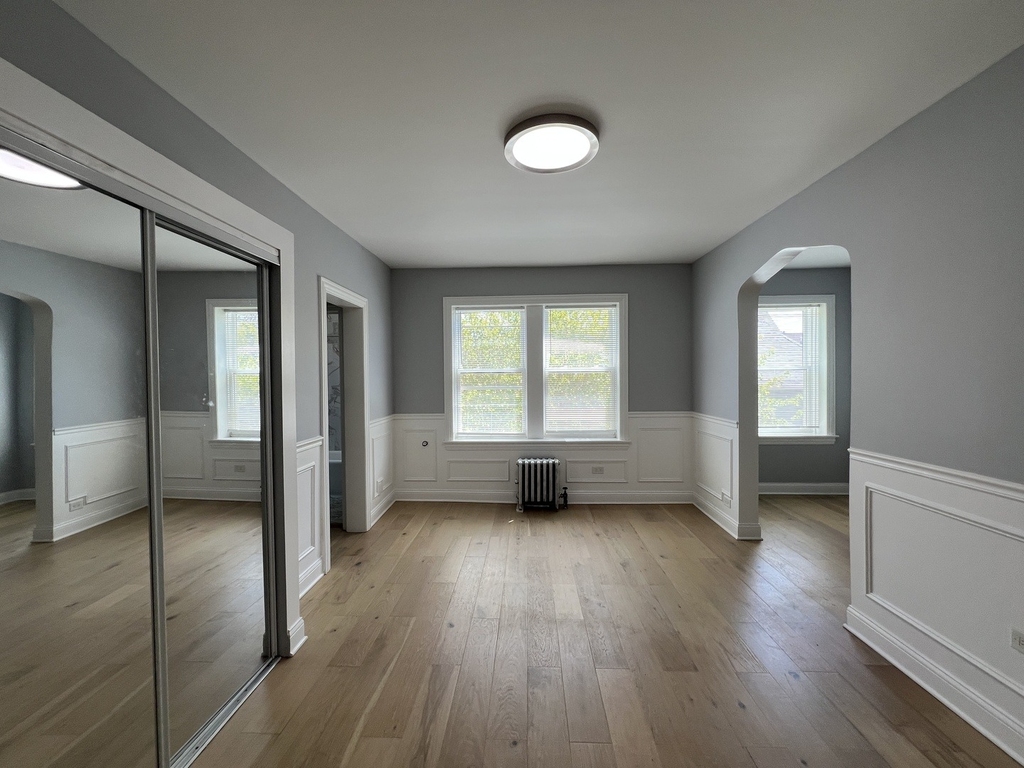 4427 N Seeley Avenue - Photo 1