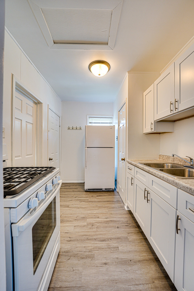 523 Grand Avenue - Photo 11